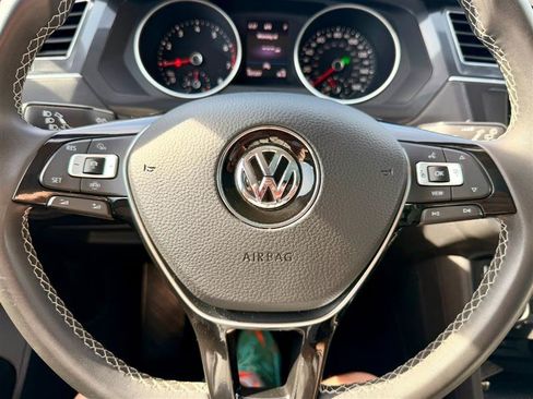 Used 2021 Volkswagen Tiguan S FWD image 9