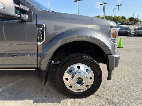 Used 2022 Ford F450 Platinum w/ FX4 Off-Road Package image 9