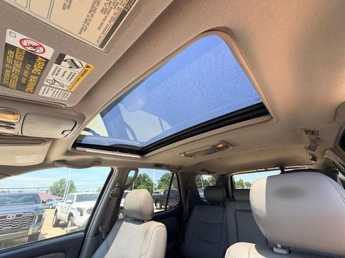 Used 2006 Toyota Sequoia Limited AWD/4WD image 22
