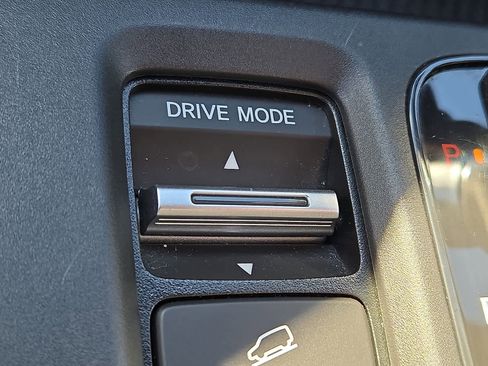 Used 2024 Honda CR-V Sport Touring image 25