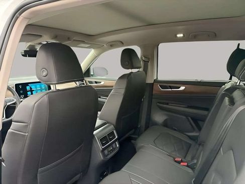 New 2026 Volkswagen Atlas SE AWD/4WD image 7