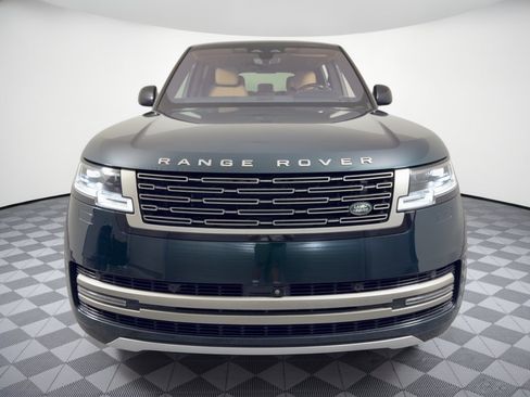 Used 2023 Land Rover Range Rover Long Wheelbase SE AWD/4WD image 6