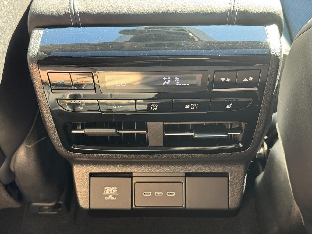 Certified 2026 Acura MDX w/ Advance Package AWD/4WD image 14
