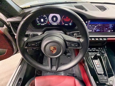Certified 2025 Porsche 911 Carrera RWD image 36