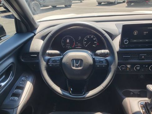 Used 2024 Honda HR-V Sport image 10