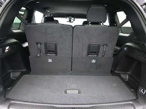 New 2026 Jeep Grand Cherokee L Laredo w/ MOPAR Finishing Package AWD/4WD image 28