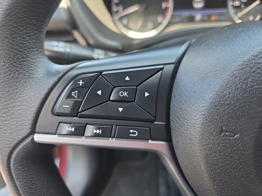 Used 2024 Nissan Sentra SV FWD image 19