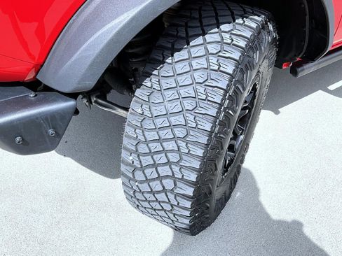 Used 2024 Ford Bronco Wildtrak image 25