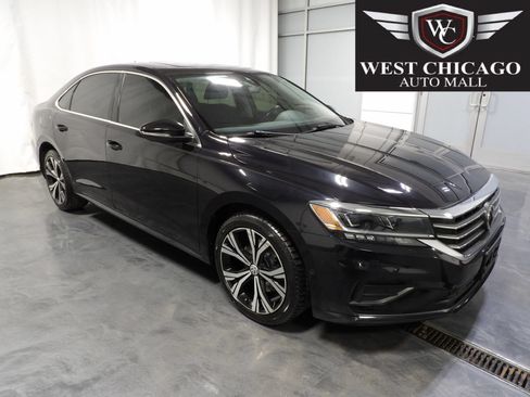 Used 2020 Volkswagen Passat 2.0T SEL FWD image 1