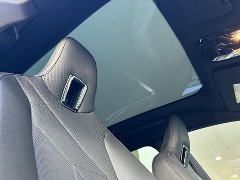 Used 2023 BMW iX xDrive50 w/ Premium Package AWD/4WD image 18