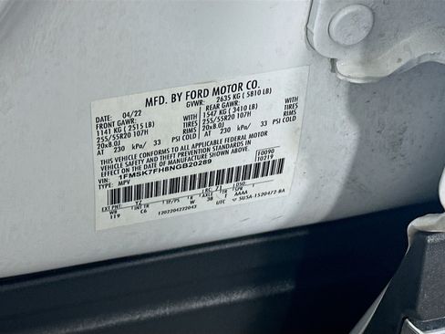 Used 2022 Ford Explorer Limited RWD image 12