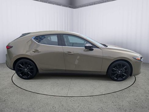 Used 2024 MAZDA MAZDA3 s AWD/4WD image 2