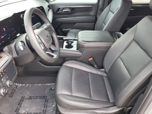 Certified 2025 Chevrolet Tahoe Z71 image 13