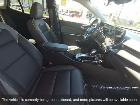 Used 2026 Chevrolet Trax ACTIV w/ Driver Confidence Package FWD image 15