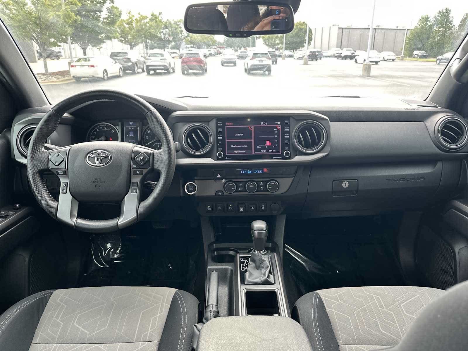 Used 2022 Toyota Tacoma TRD Off-Road w/ Technology Package RWD image 29