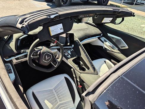 Used 2023 Chevrolet Corvette Stingray Premium Cpe RWD image 38
