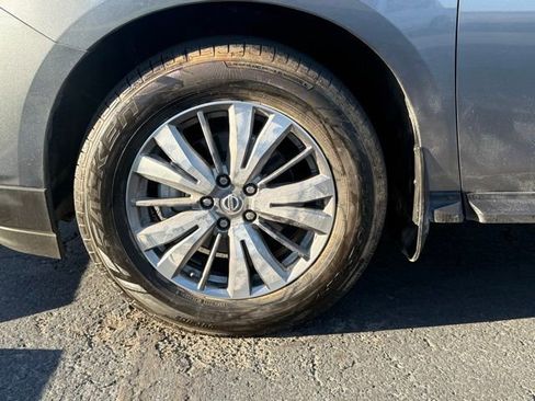 Used 2020 Nissan Pathfinder S image 27