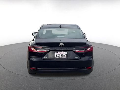 Used 2025 Toyota Camry LE image 14