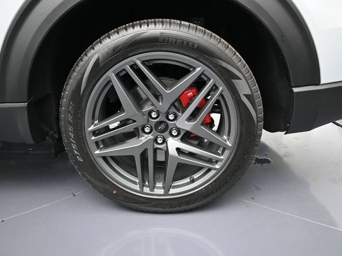New 2026 Ford Explorer ST-Line w/ ST-Line Street Pack RWD image 9