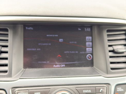 Certified 2020 Nissan Pathfinder SL image 18