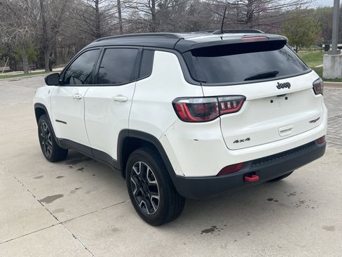 Used 2019 Jeep Compass Trailhawk image 8