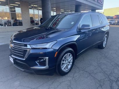 Used 2023 Chevrolet Traverse LT