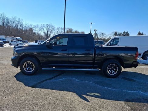 Used 2016 RAM 1500 Sport w/ Black Ram 1500 Sport Group image 7