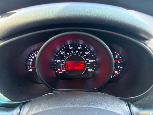 Used 2018 Kia Soul + image 15