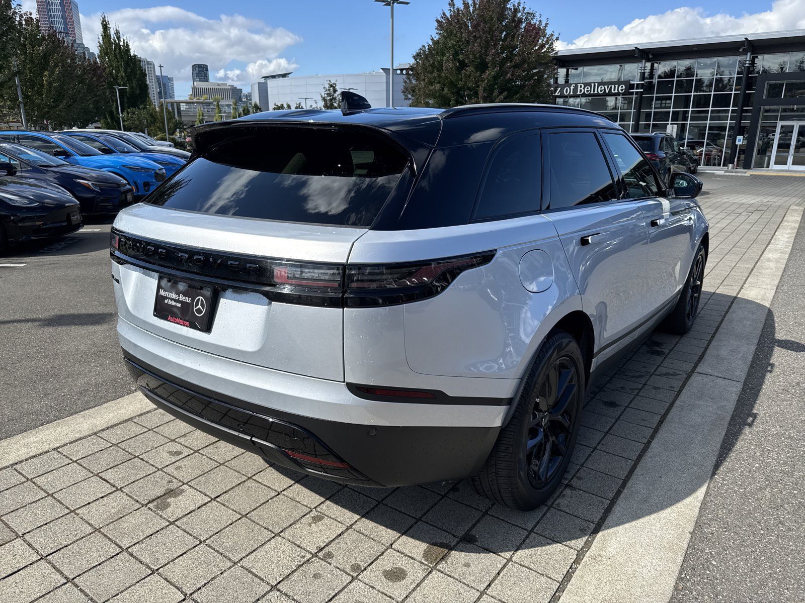 Used 2024 Land Rover Range Rover Velar S AWD/4WD image 8