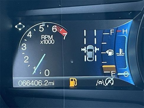 Used 2022 Ford Edge SEL image 16