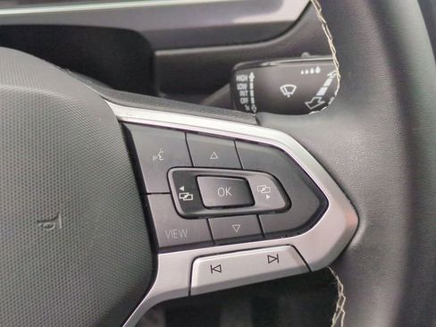 Used 2024 Volkswagen Tiguan S image 17