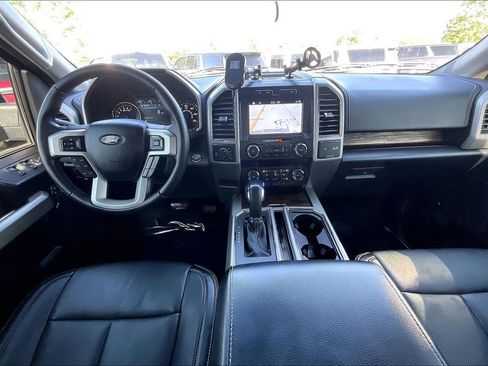 Used 2019 Ford F150 Lariat w/ FX4 Off-Road Package AWD/4WD image 9