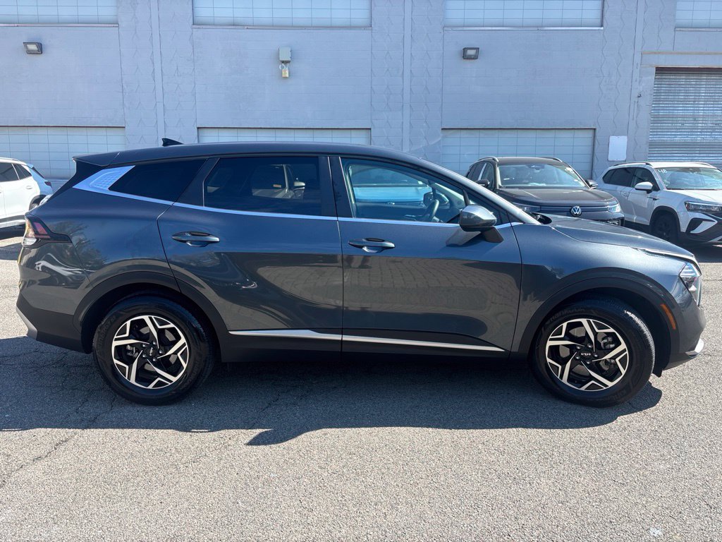 Used 2023 Kia Sportage LX FWD image 7