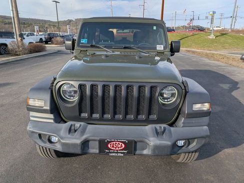 Used 2021 Jeep Wrangler Unlimited Sport AWD/4WD image 9
