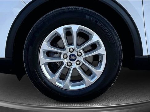 Used 2022 Ford Escape SE FWD image 33