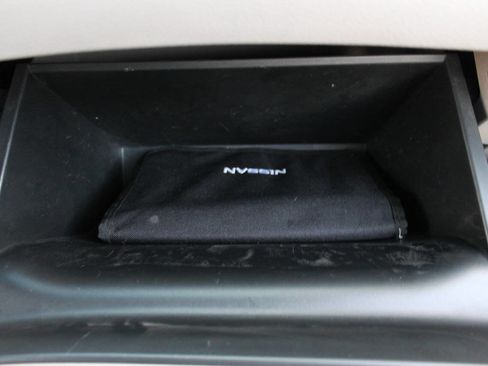 Used 2015 Nissan Quest SV image 31