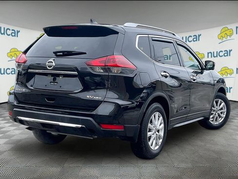 Used 2018 Nissan Rogue SV w/ Premium Package image 6