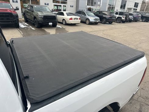 Used 2018 RAM 1500 Big Horn image 32