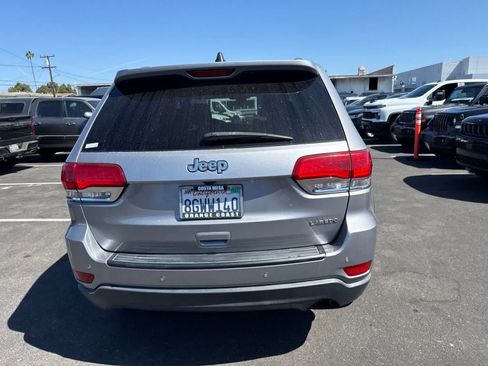Used 2018 Jeep Grand Cherokee Laredo RWD image 19