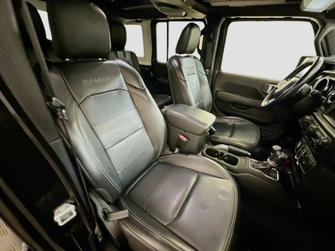 Used 2021 Jeep Wrangler Sahara image 32