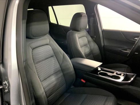 Used 2026 Chevrolet Equinox LT FWD image 7