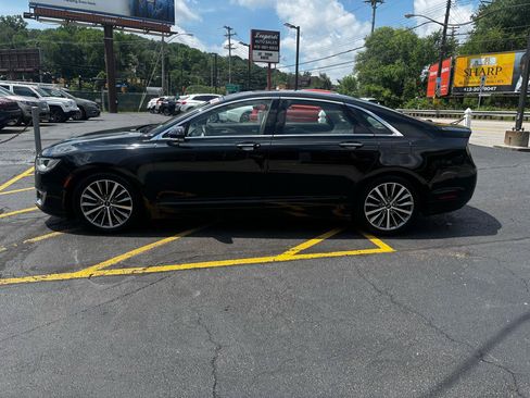 Used 2018 Lincoln MKZ Select w/ Select Plus Package AWD/4WD image 4