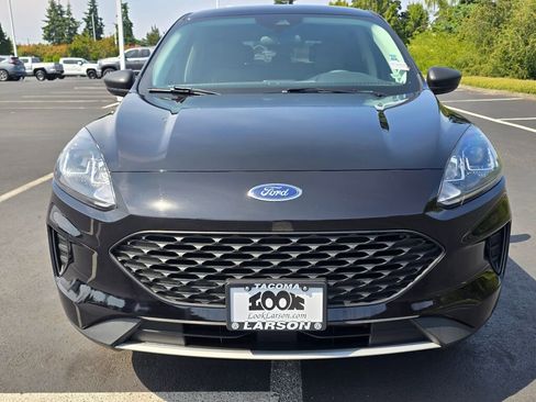 Used 2022 Ford Escape S image 9