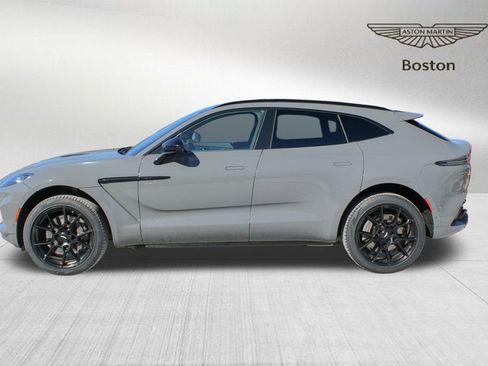 Used 2022 Aston Martin DBX image 5