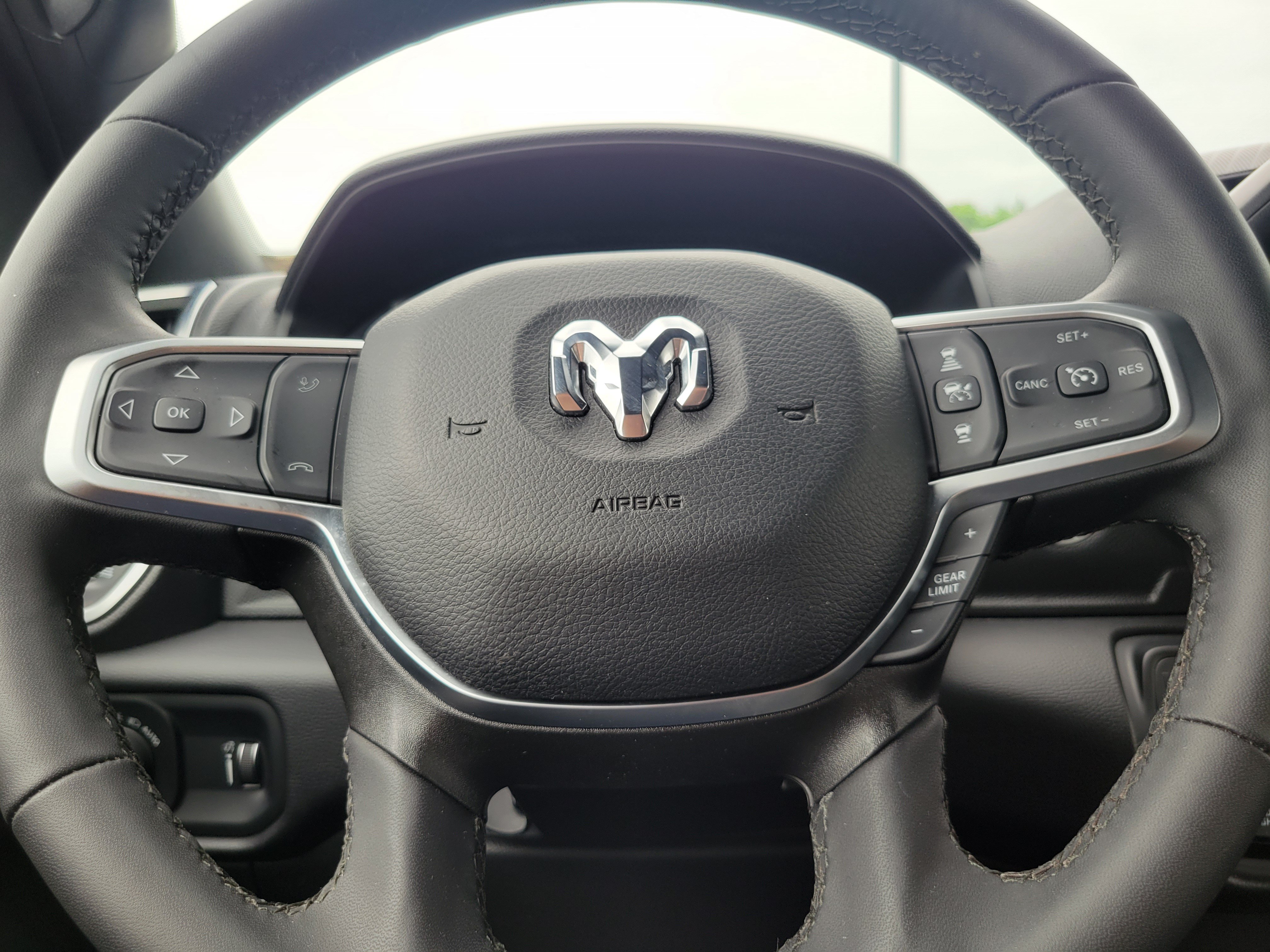 Used 2025 RAM 2500 Big Horn AWD/4WD image 10