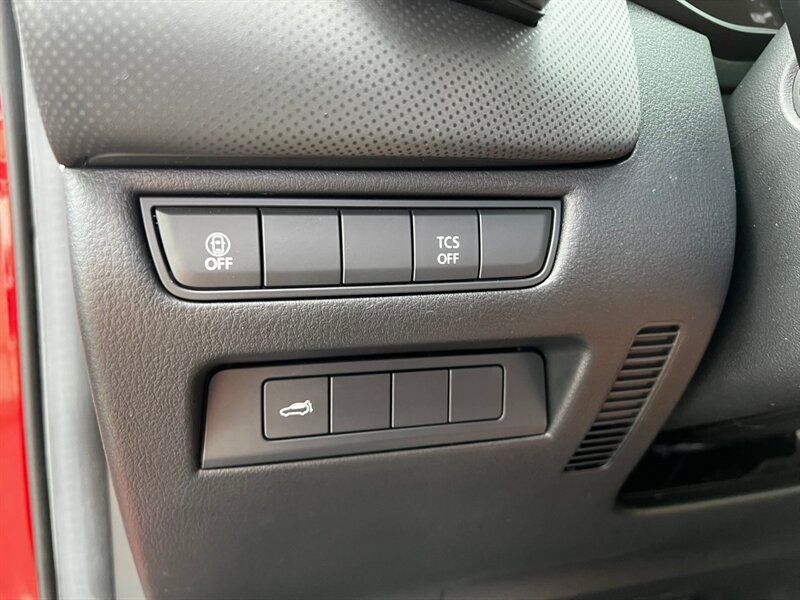 Used 2025 MAZDA CX-50 AWD 2.5 S w/ Premium Package image 29