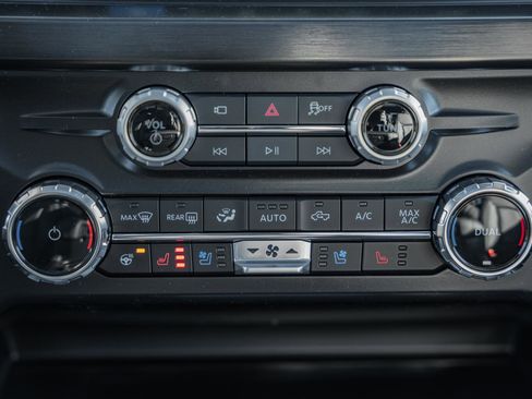 New 2026 Ford F350 Lariat w/ Black Appearance Package image 28