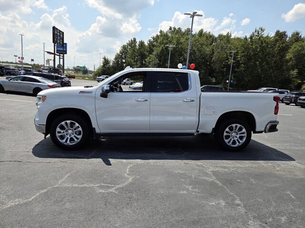 Used 2023 Chevrolet Silverado 1500 LTZ w/ LTZ Convenience Package II AWD/4WD image 4