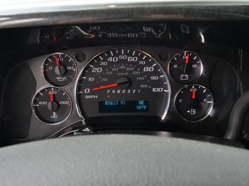 Used 2014 Chevrolet Express 1500 RWD image 13