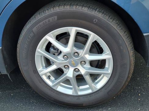 Used 2024 Chevrolet Equinox LT FWD image 5
